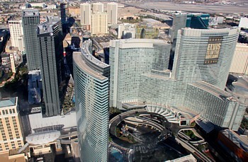 Le City Center (qui regroupe plusieurs hôtels) se dresse maintenant au centre du Strip.