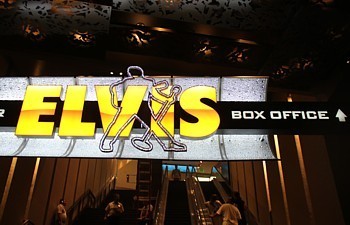 Le spectacle Viva Elvis est présenté à l'hôtel Aria.