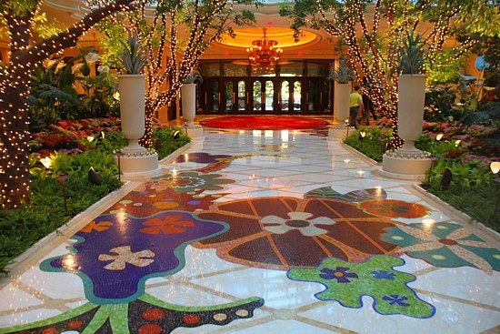 : L'hôtel Wynn Las Vegas affiche son penchant artistique, un peu partout dans l'hôtel. Tel qu'ici, dans l'entrée.