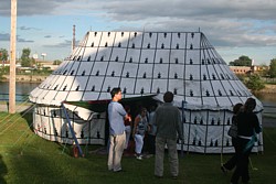 Les autres photos: Une centaine d'agents de voyage ont participé à cette fête, sous la tente marocaine et sur les rives du Canal Lachine Les autres photos: Une centaine d'agents de voyage ont participé à cette fête, sous la tente marocaine et sur les rives du Canal Lachine