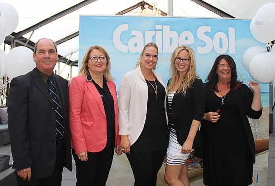 L'équipe de Caribe Sol et Hola Sun L'équipe de Caribe Sol et Hola Sun