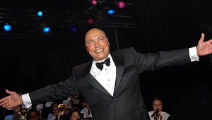 Colin Hunter: crooner et CEO du Groupe Sunwing Colin Hunter: crooner et CEO du Groupe Sunwing