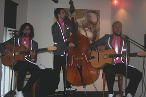 Le groupe Les Lost Fingers a offert un concert privé très apprécié par les participants Le groupe Les Lost Fingers a offert un concert privé très apprécié par les participants