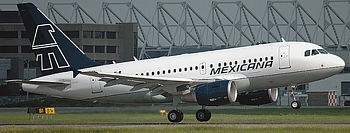 L'Airbus A 318 de Mexicana (crédit photo Flickr) L'Airbus A 318 de Mexicana (crédit photo Flickr)