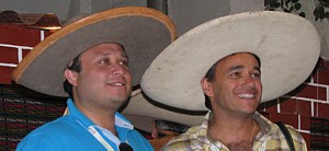 Charros d'un jour : Jose Osorio de Mexicana et Leo Faustini de Voyages Solex à Montréal