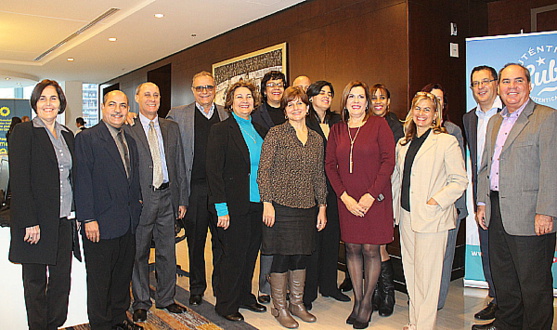 Carmen Casal, en compagnie des représentants du MINTUR et des  groupes hôteliers présents à Cuba.