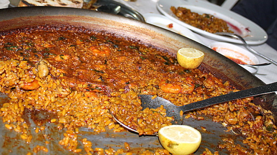 Une paella traditionnelle.