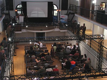 Canandes: l'Amérique Latine sur un plateau d'argent  Canandes: l'Amérique Latine sur un plateau d'argent