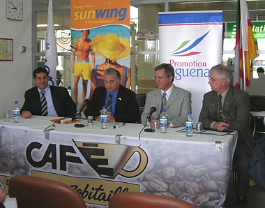 Le Groupe de Voyage Sunwing conclut une entente avec un fournisseur de café du Saguenay. Le Groupe de Voyage Sunwing conclut une entente avec un fournisseur de café du Saguenay.