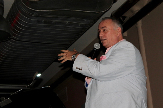 Graham Hawkins du Blue Water Resort & Spa à Antigua. Graham Hawkins du Blue Water Resort & Spa à Antigua.