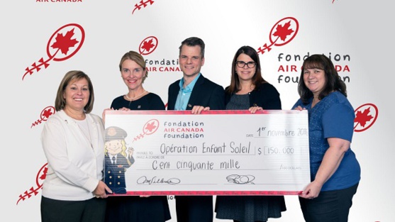 Micheline Villeneuve, Fondation Air Canada, Marie-Claude Paré, Fondation du CHU de Québec, David Archambault, Opération Enfant Soleil, Anne Hudon, Opération Enfant Soleil, Suzana Bulhoes, Fondation Air Canada (Groupe CNW/Fondation Air Canada). Micheline Villeneuve, Fondation Air Canada, Marie-Claude Paré, Fondation du CHU de Québec, David Archambault, Opération Enfant Soleil, Anne Hudon, Opération Enfant Soleil, Suzana Bulhoes, Fondation Air Canada (Groupe CNW/Fondation Air Canada).