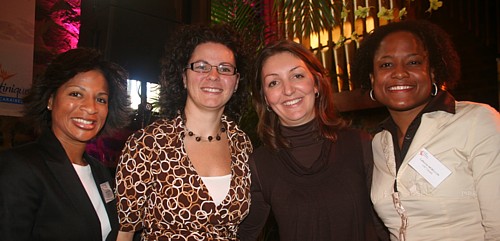 Valérie Vulcain-Augustine, Directrice marketing du CMT Usa (à gauche) et Catherine Morellon, assistante administrative CMT au Canada (droite), en compagnie de Marine Kaysen et Christine Dicaire, du Club Med (au centre)