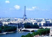 Paris annonce de nouvelles mesures pour attirer les vacanciers.