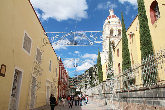 les rues autour du Zocalo