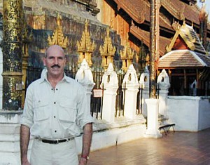Kristian Douet représentant d'Exotik Tours à Bangkok