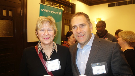 Danielle Durocher, directrice exploitation et services aux membres et Joseph Adamo président de Transat Distribution Canada Danielle Durocher, directrice exploitation et services aux membres et Joseph Adamo président de Transat Distribution Canada