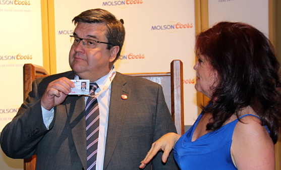 Le maire de Montréal, Denis Coderre devient membre honorifique de l'APGT Le maire de Montréal, Denis Coderre devient membre honorifique de l'APGT