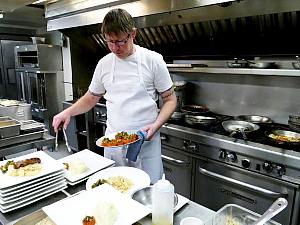 Le chef Jason Debacker du restaurant The Edge à l'hôtel Timberline