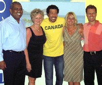 Soirée privée avec Lionel Richie pour les gagnants d'un concours de VAC