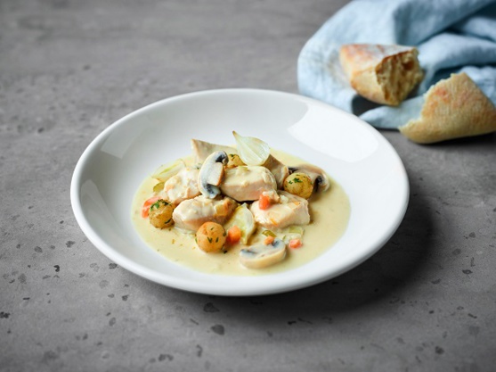 Air Transat s'associe au grand chef québécois Daniel Vézina pour offrir des repas gourmands à bord de ses vols Air Transat s'associe au grand chef québécois Daniel Vézina pour offrir des repas gourmands à bord de ses vols