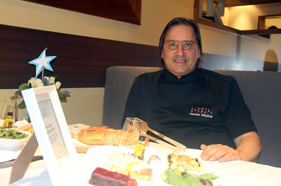 Le chef Daniel Vézina. Le chef Daniel Vézina.