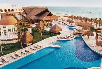 Excellence et Iberostar au sommet en 2009, selon un sondage aux voyageurs Excellence et Iberostar au sommet en 2009, selon un sondage aux voyageurs