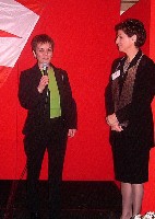 Stella Karpouchkina de Avia Voyages et Gloria Bachar de Austrian. Stella Karpouchkina de Avia Voyages et Gloria Bachar de Austrian.
