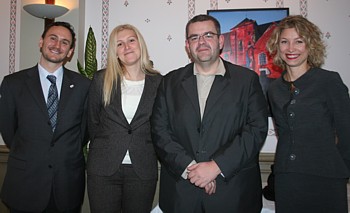 L'équipe de Maison de la France avec leur invité, Laurent Lhuillery, adjoint du Maire de Chartres et chargé des spectacles et des événements