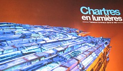 Chartres s'illumine au grand bonheur des touristes Chartres s'illumine au grand bonheur des touristes