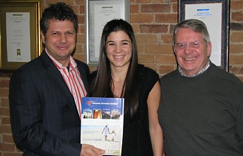 Alain Authier Vice-Président Exécutif, Joëlle Gobeil-Jobin, Marketing -Communications et Jean Martel, Directeur des Ventes de Groupe Voyages Québec