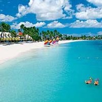 Sandals augmente son offre à Antigua . Sandals augmente son offre à Antigua .
