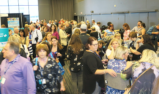 Westjet gâte 500 agents et annonce une expansion internationale avec des gros porteurs Westjet gâte 500 agents et annonce une expansion internationale avec des gros porteurs