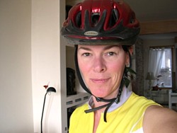 Josée Casavant relève le défi Montréal/Québec en vélo pour le cancer