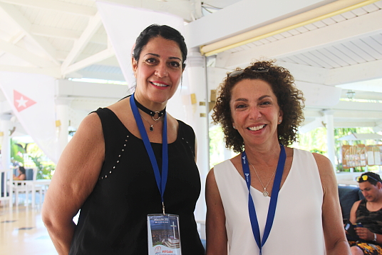 Nadia Grandinetti, acheteuse Sud et Renée Boisvert, vice-présidente produits - marché sud , chez Transat.