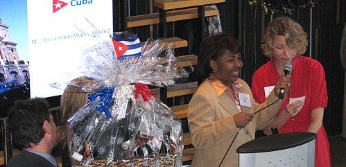 Rosa Adela Méjias Jiménez (Cuba) et Caroline Putnoki (France)