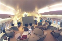 A bord de l'A 380, bar, douches et Internet