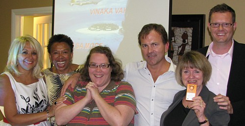 Evelyn Cassis présidente Voyages Cassis, Coral Perry - Air Pacific, Judith Daoust - conseillère , Ron Eckstrom - Qamea Resort and Spa, Jill Palise - Matamanoa Resort et Christopher Southwick Royal Davui Island Evelyn Cassis présidente Voyages Cassis, Coral Perry - Air Pacific, Judith Daoust - conseillère , Ron Eckstrom - Qamea Resort and Spa, Jill Palise - Matamanoa Resort et Christopher Southwick Royal Davui Island