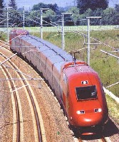 Le TGV  Thalys offre l'accès Internet entre Paris et Bruxelles. Le TGV  Thalys offre l'accès Internet entre Paris et Bruxelles.