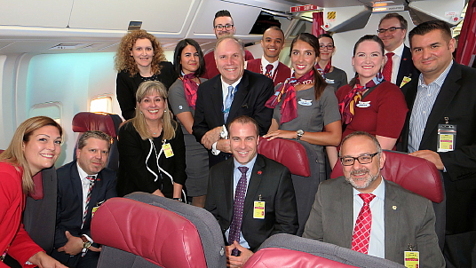 A bord du vol inaugural Montréal-Marseille d'Air Canada Rouge le 9 juin 2017