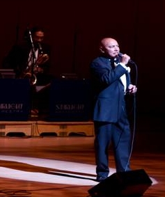 Colin Hunter offre un spectacle gratuit au Festival International de Jazz de Montréal Colin Hunter offre un spectacle gratuit au Festival International de Jazz de Montréal