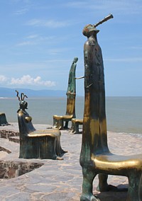 Le Malecon est bordé par une enfilade d’œuvres d’ artistes mexicains.