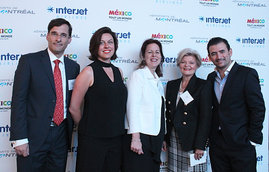 Alejandro Estivil (Consul général du Mexique à Montréal), Patricia Dri et Catherine Binette (Tourisme Montréal), Luce Bureau (ADM) et Andrés Martinez (Interjet)