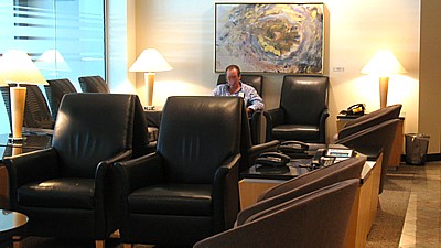 A Toronto, LAN partage occupe le salon d’ American Airlines. A Toronto, LAN partage occupe le salon d’ American Airlines.