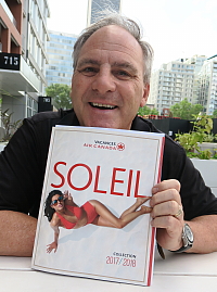 La brochure Soleil de Vacances Air Canada - Guy Marchand en entrevue 