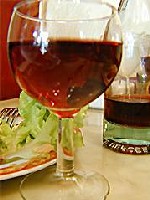Qualifier le beaujolais de 'vin de merde' est légal