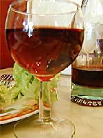 Qualifier le beaujolais de 'vin de merde' est légal Qualifier le beaujolais de 'vin de merde' est légal
