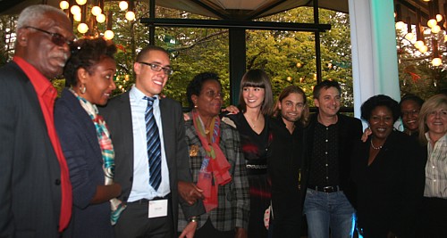 Une partie de la délégation martiniquaise, posant ici en compagnie de quelques artistes amis de la destination.
