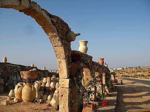 Contrastes tunisiens : de Djerba la douce jusqu’ au désert de roc Contrastes tunisiens : de Djerba la douce jusqu’ au désert de roc