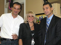 Evelyn Cassis, en compagnie d' Anis Ben Cheikh, de la compagnie Elycea et du Directeur de l' Office national du tourisme tunisien, Néji Gouider