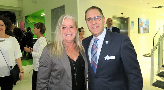 Air Transat célèbre son 30ème anniversaire, avec une nouvelle livrée et plus...  Air Transat célèbre son 30ème anniversaire, avec une nouvelle livrée et plus...